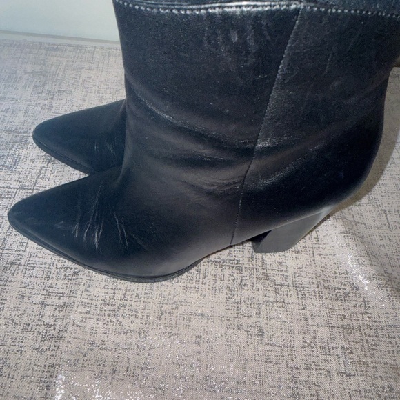 Halogen Black Leather Pointed Toe Ankle Boots - Picture 6 of 16